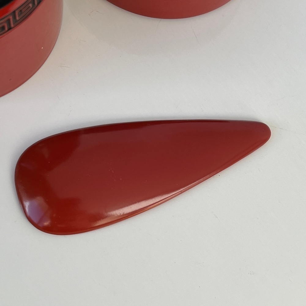 Vintage Chinese Cinnabar Lacquer Tea Caddy Jar with Spoon Red Carved Lid - Picture 8 of 15